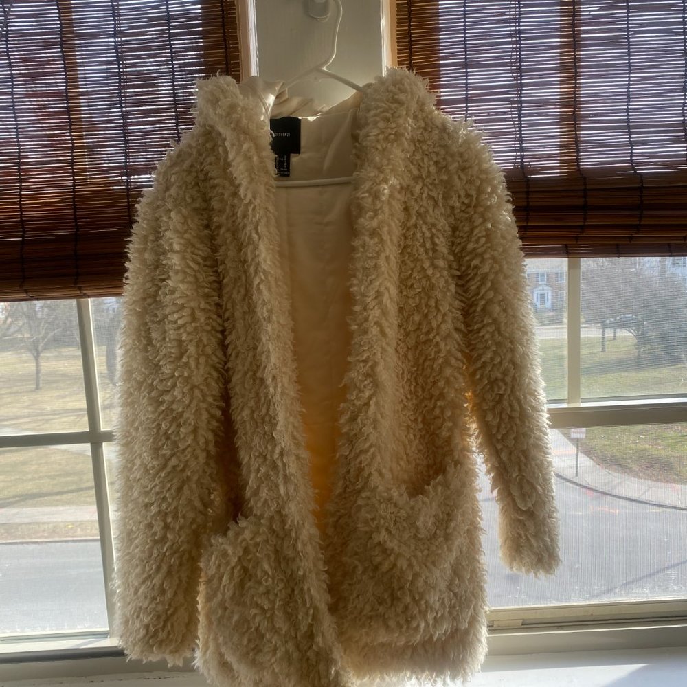 Forever 21 Faux Fur Size Medium Hooded Coat